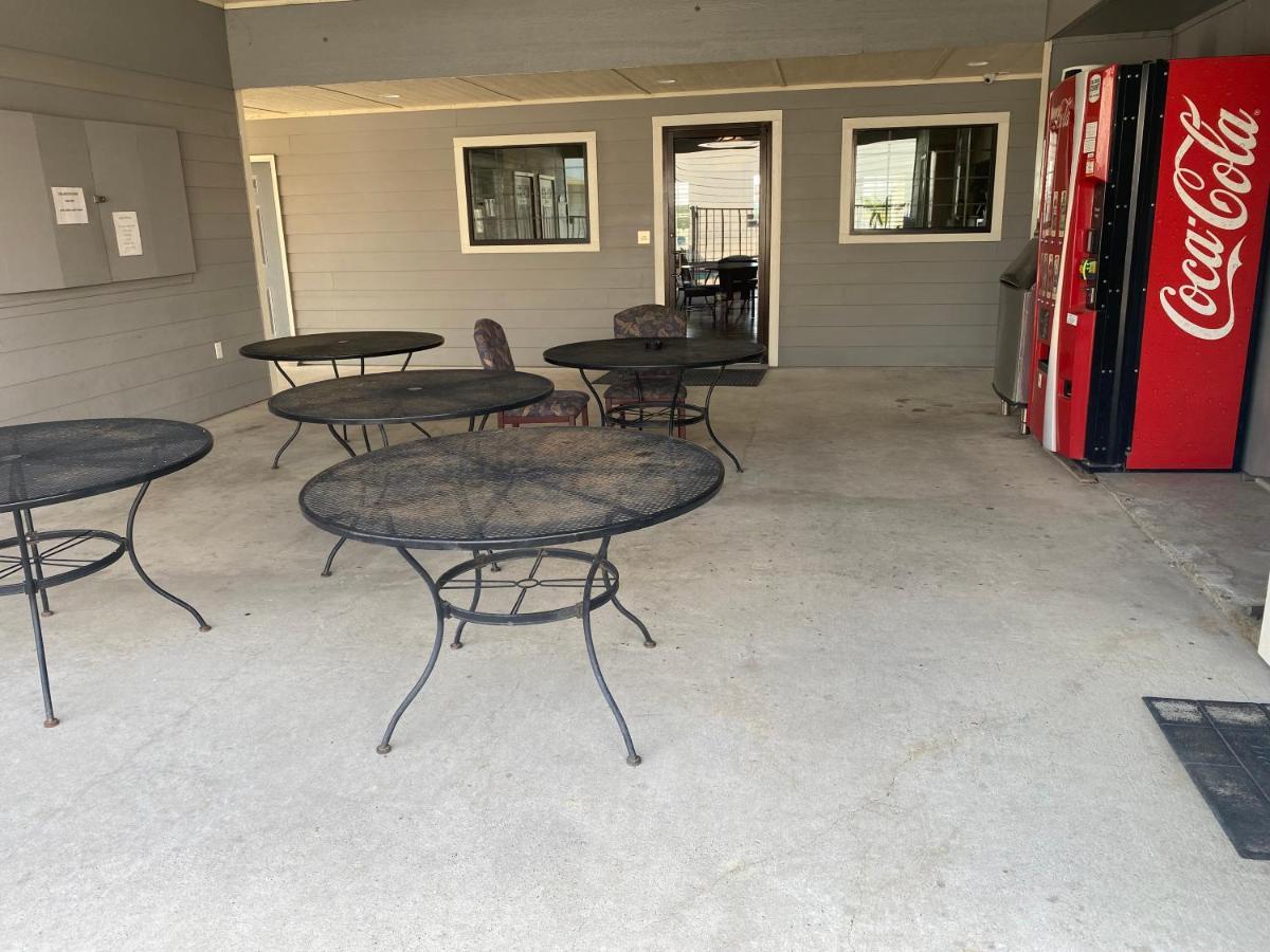 Southern Inns And Suites Now Offering Rv Spaces For Rent Yorktown Kültér fotó