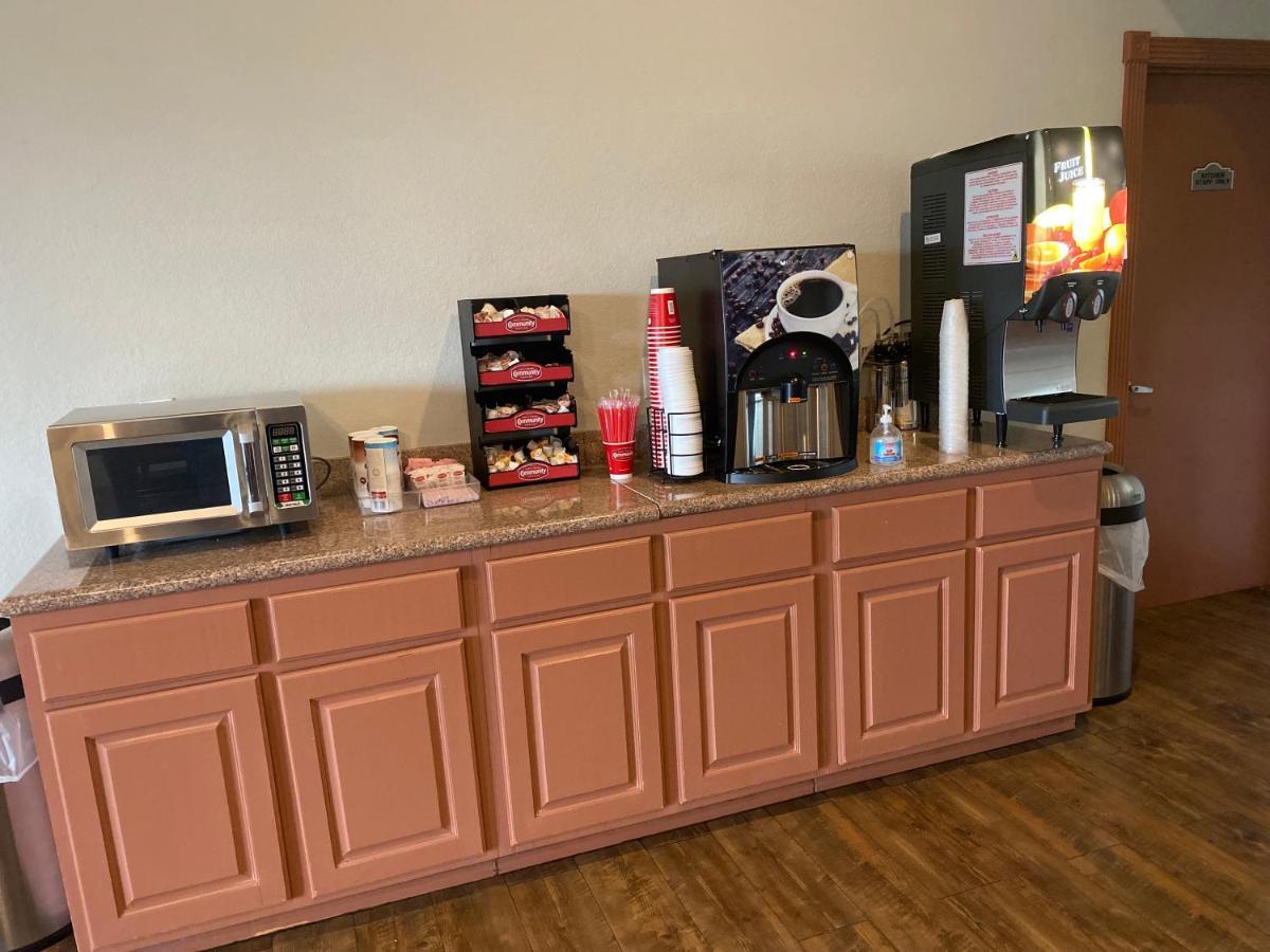 Southern Inns And Suites Now Offering Rv Spaces For Rent Yorktown Kültér fotó